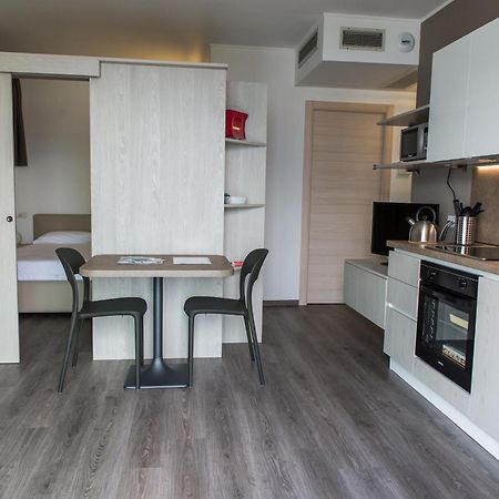 Ferienwohnung Residenza Luigina Varenna Zimmer foto