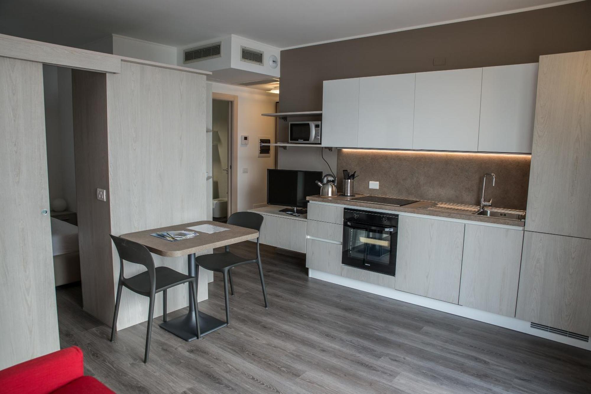 Ferienwohnung Residenza Luigina Varenna Zimmer foto