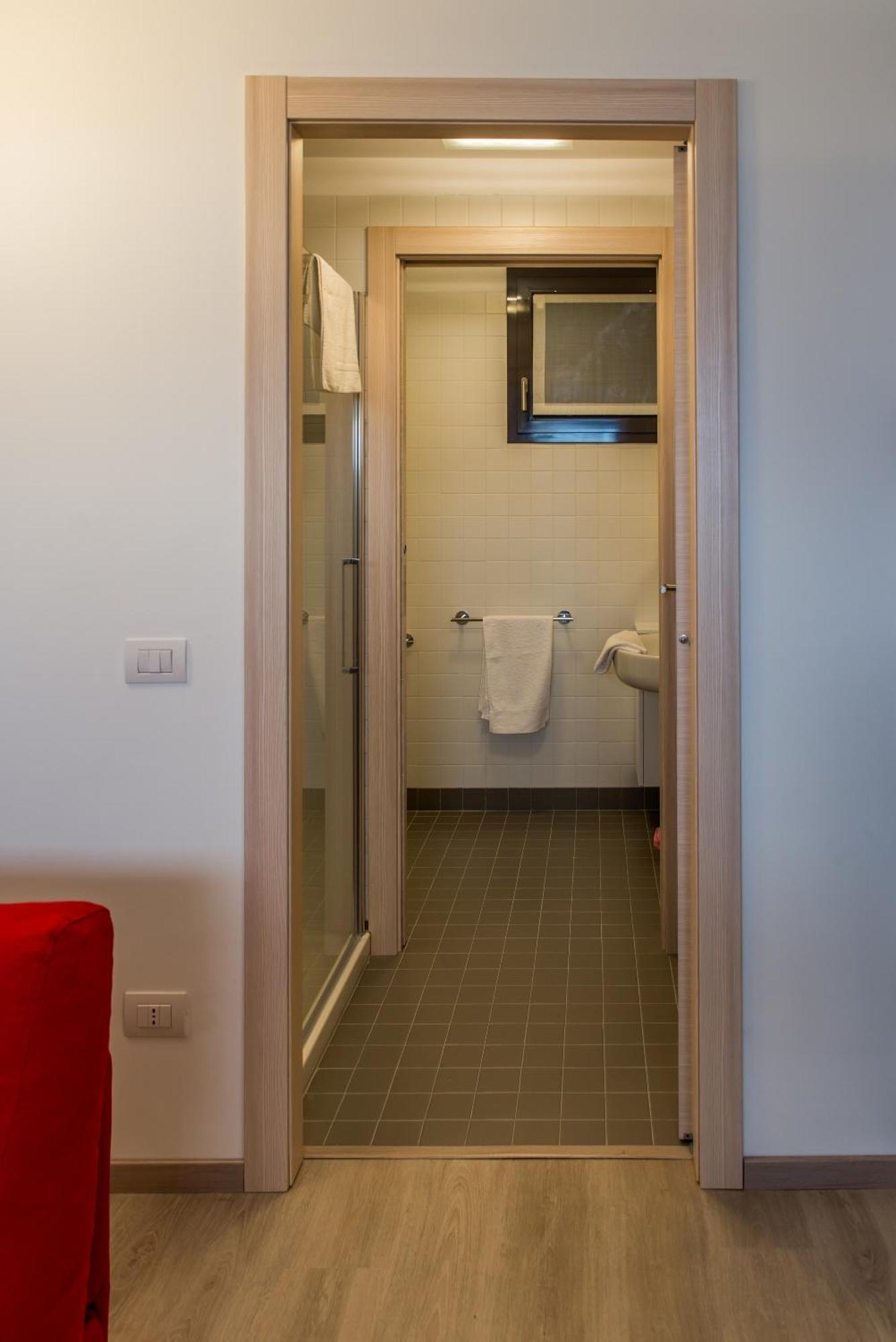 Ferienwohnung Residenza Luigina Varenna Zimmer foto