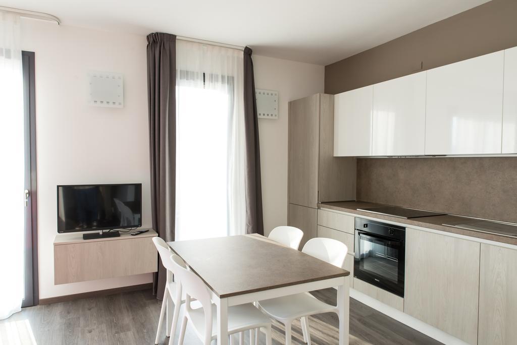 Ferienwohnung Residenza Luigina Varenna Zimmer foto